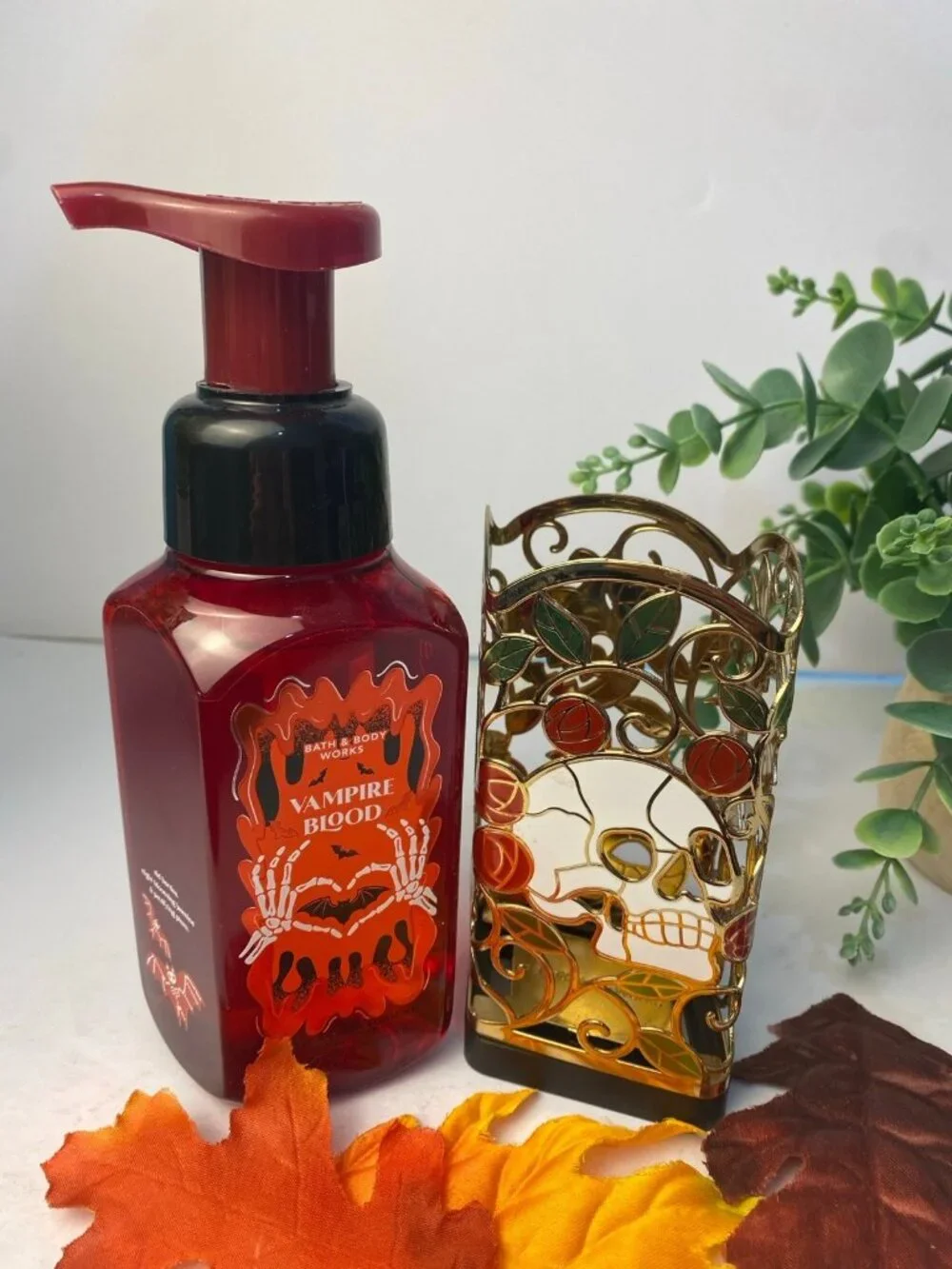 Halloween Skeleton Gentle Foaming Hand Soap Holder & NEW Soap Bath & Body Works